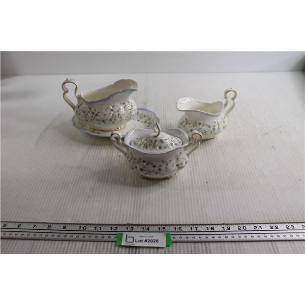 Royal Albert Caroline Cream & Sugar and Gravy Boat