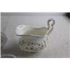Image 4 : Royal Albert Caroline Cream & Sugar and Gravy Boat