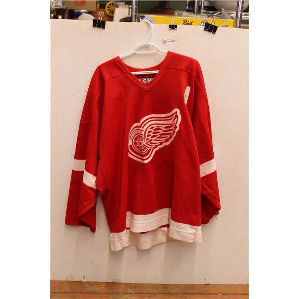 *CCM Weyburn Red Wing Signed Matt Bothwell Assistant Captain Jersey - Size Unknown