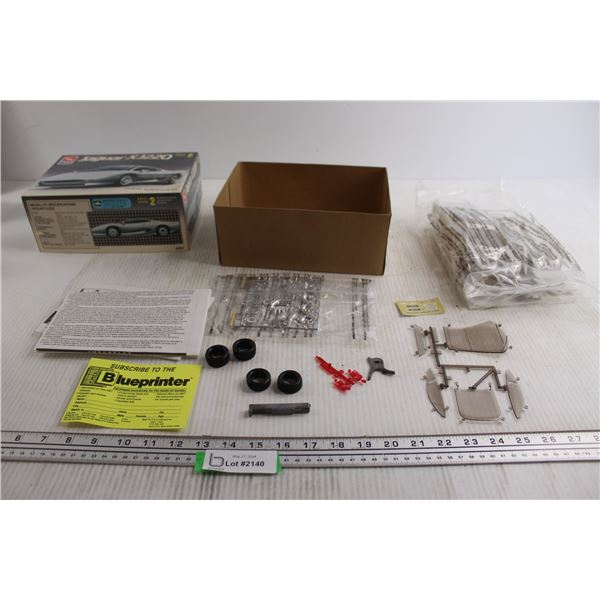 AMT ERTL Jaguar XJ220 Car Model Kit - 1/25, Seemingly Complete, As Is