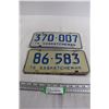 Image 1 : (2) Saskatchewan 1976 License Plates