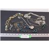 Image 1 : (6) Necklaces/Jewelry - Various Sizes & Styles