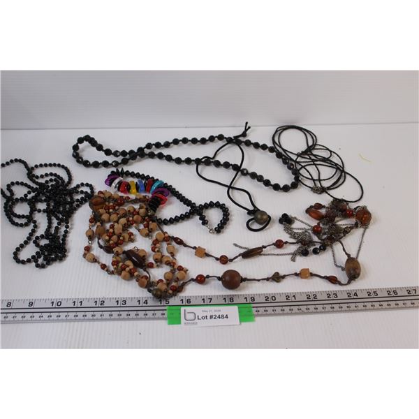 (6) Necklaces/Jewelry - Various Sizes & Styles