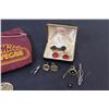 Image 3 : Men's Cuff Links, Collectors Pins, Las Vegas Zip-up Bag