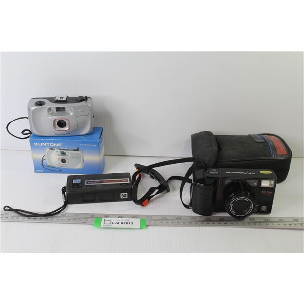 Sun Tone Camera in Box - Kodak Instamatic - Minolta Tele Camera w/Case