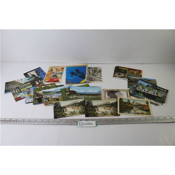 Lot of Vintage Postcards
