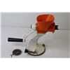 Image 4 : Vintage Metal & Plastic Grinder