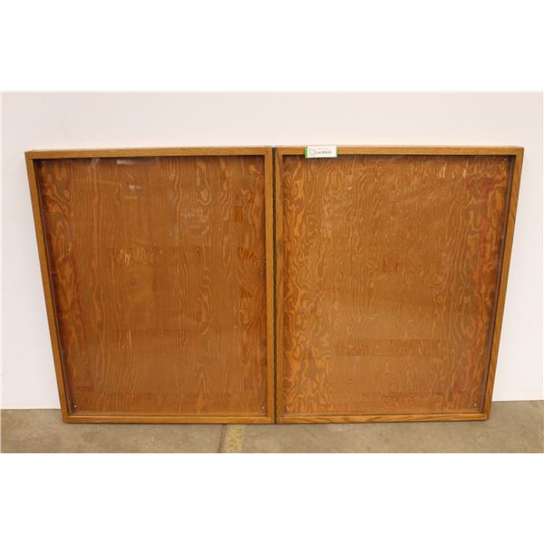 *Folding Wooden Display Showcase - 29" x 46"