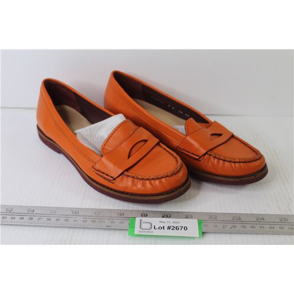 Cole Hann Ladies Shoes - Good Condition (size 8B)
