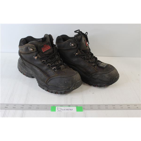 Men's Skechers Steel Toe Shoes - Size 10.5