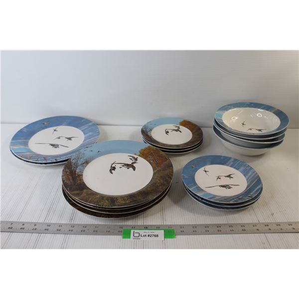 Ducks Unlimited Dishes Set: (6) Dinner Plates, (6) Dessert Plates, (4) Bowls