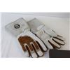 Image 2 : Gander Brand Work Gloves & Sharpening Stone