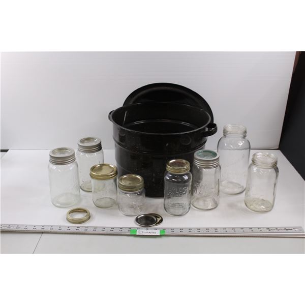 Canning Pot w/Basket & Lid & (8) Sealer Jars of Varying Size w/Glass / Tin Lids and Bands