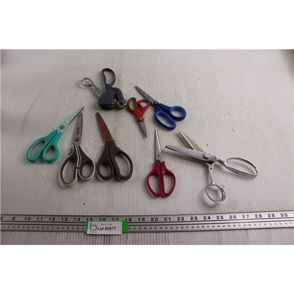 (6) Scissors, (2) Scissors-esque Items