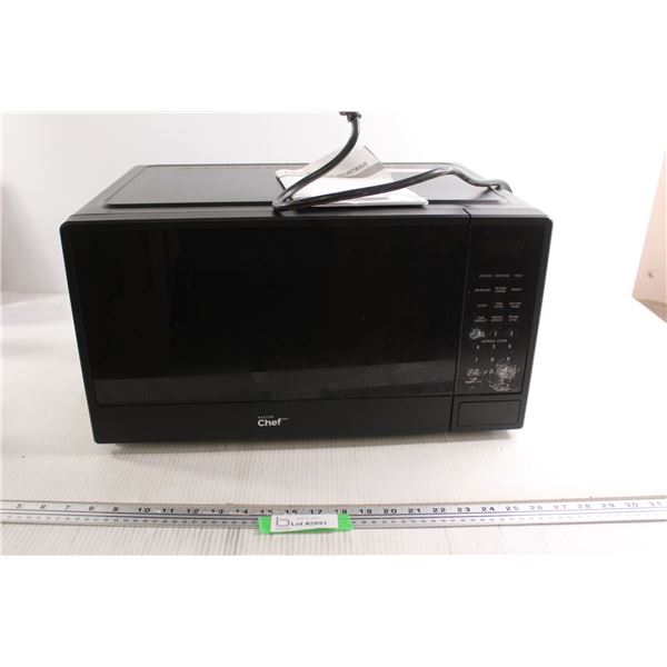 Master Chef Microwave - Turns On, As Is