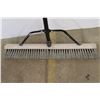 Image 2 : *Shop Broom with Metal Handle