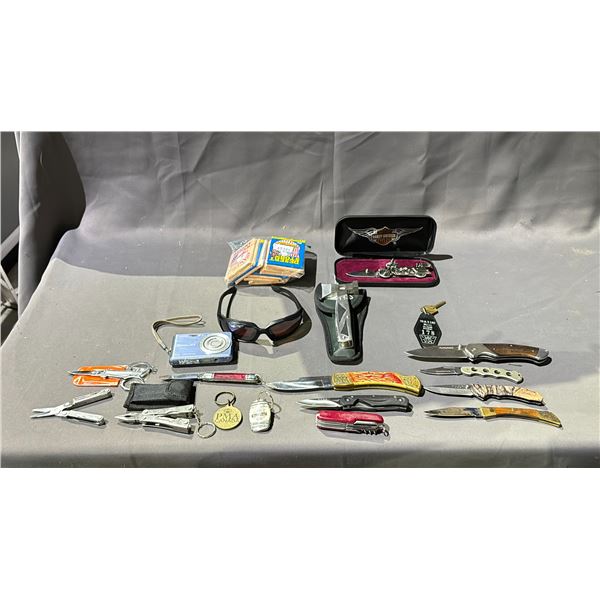 LOT OF ASSORTED ITEMS INCLUDING; KNIVES, DIGITAL CAMERA, SUNGLASSES, COLLECTIBLE CARDS & MORE