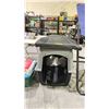 Image 1 : LARGE ANIMAL CRATE & CUSHION