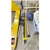 Image 1 : 2 PADDLES, EXTENDING HANDLE, BROOM HANDLE & BASKETBALL