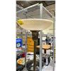 Image 2 : FLOOR LAMP