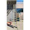 Image 2 : FEATHERLITE 14' EXTENSION LADDER