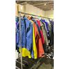 Image 3 : RACK OF ASSORTED CLOTHING (RACK NOT INCLUDED)
