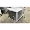 Image 2 : INSIGNIA 12000 BTU WINDOW AIR CONDITIONER