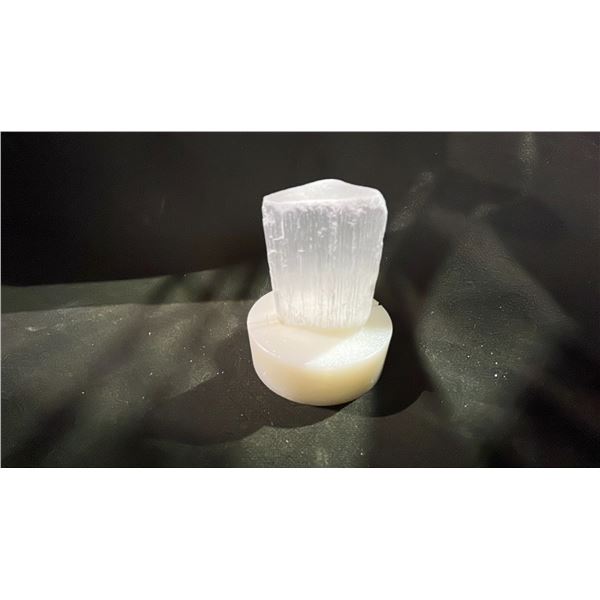 RAW SELENITE