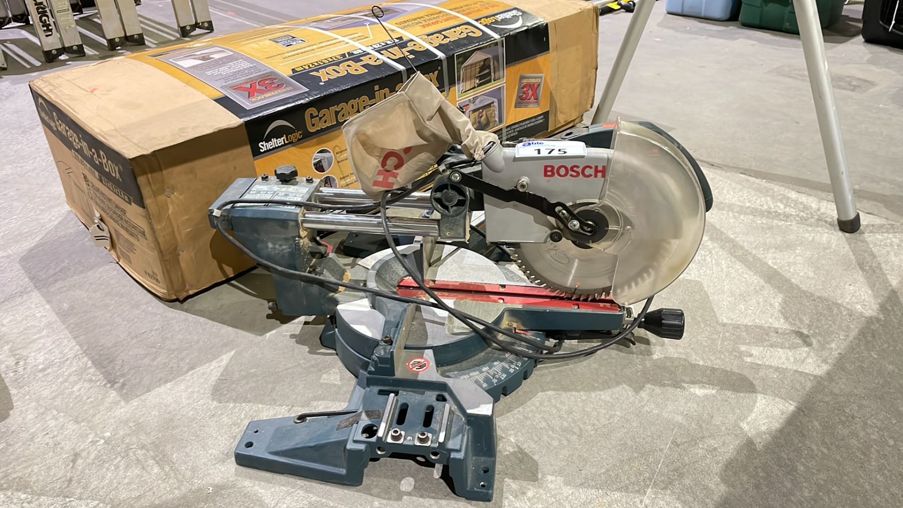 BOSCH 3915 10" SLIDE COMPOUND MITER SAW Able Auctions