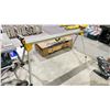 Image 2 : DEWALT DW723 FOLDING MITER SAW STAND