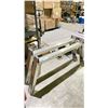 Image 2 : 2 ALUMINUM FOLDING SAW HORSES