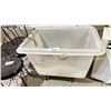Image 1 : PLASTIC ROLLING BIN