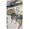 Image 2 : 2 PATIO CHAIRS
