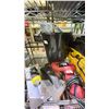 Image 3 : SHELF LOT OF ASSORTED ITEMS INCLUDING; SKIL DRILL, CORONACION PLATES, CANDLES AND MORE