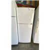 Image 1 : SIMPLICITY 24" FRIDGE