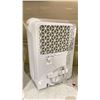 Image 2 : INSIGNIA DEHUMIDIFIER NS-DHP50WH1-C