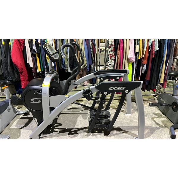 CYBEX ARC TRAINER 610A