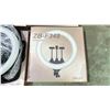 Image 2 : BOX LOT OF RING LIGHTS MODEL ZB-F348