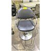 Image 2 : STAINLESS STEEL BARBERS CHAIR