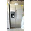 Image 1 : FRIGIDAIRE STAINLESS STEEL SIDE BY SIDE FRIDGE WITH WATER/ICE DISPENSER 36"