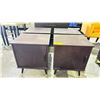 Image 1 : 4 SINGLE DOOR NIGHT STANDS