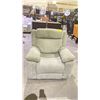 Image 2 : SEALY FABRIC LIFT CHAIR (UNKNOWN WORKING CONDITION, NO POWER CORD, NO REMOTE)