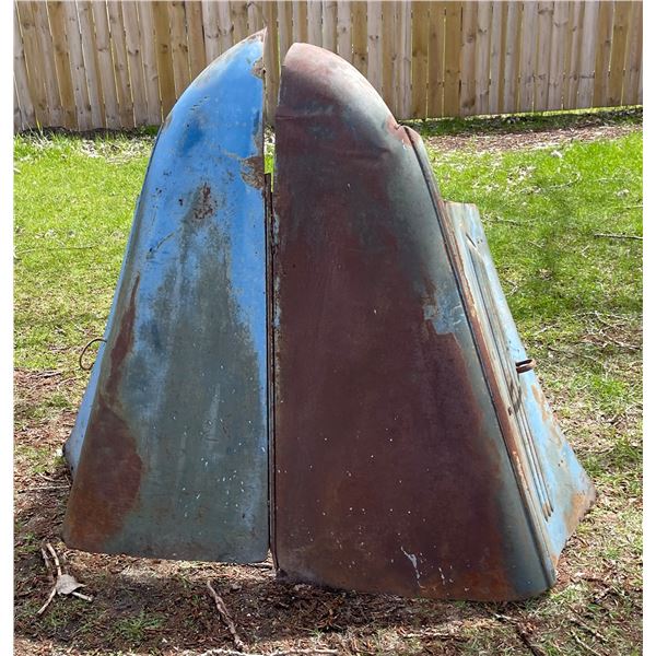 VINTAGE TRUCK HOOD