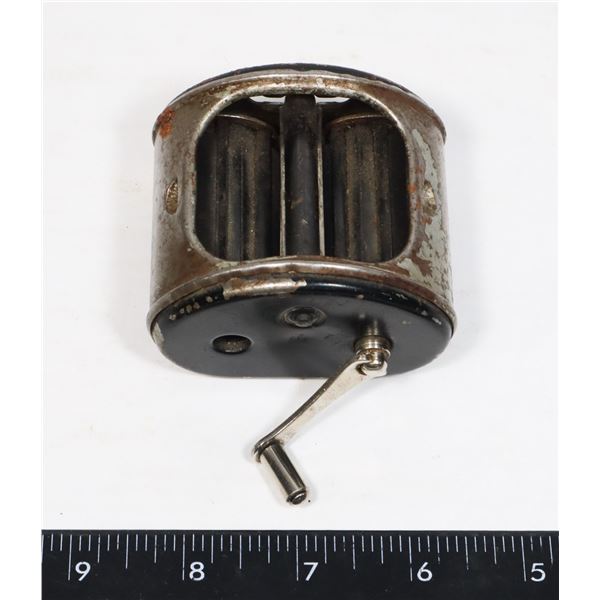 VINTAGE OLD STRAIGHT EDGE RAZOR BLADE SHARPENER