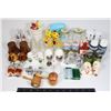 Image 1 : SHOE BOX LOADED FULL OF SALT AND PEPPER SHAKERS FR
