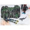 Image 2 : DINGEY AND SHARK WATER TOY, TWO SCUBA DIVERS,