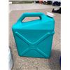 Image 3 : IGLOO COOLER, IGLOO WATER JUG, WATER JUG, RELIANCE CAN