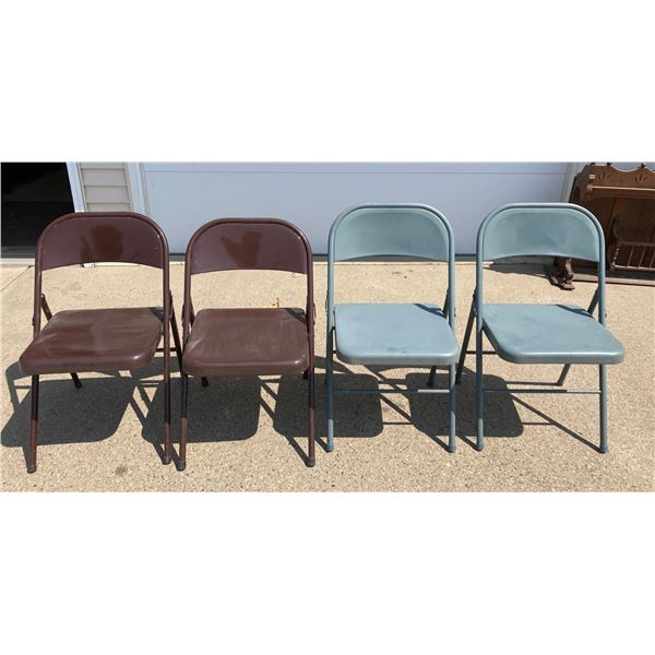 FOLDING CHAIRS, LOT
