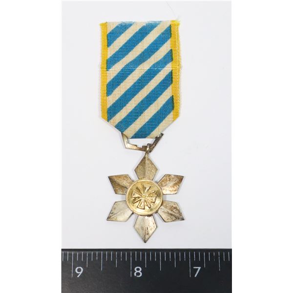 #239   VIETNAM UNITY MEDAL COLD WAR ERA MILITARY