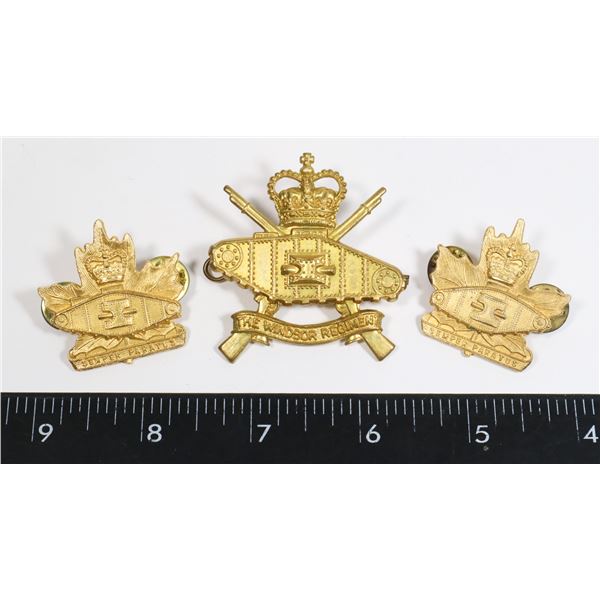 #300 WINDSOR REGIMENT RCAC TANK CAP BADGE COLLARS